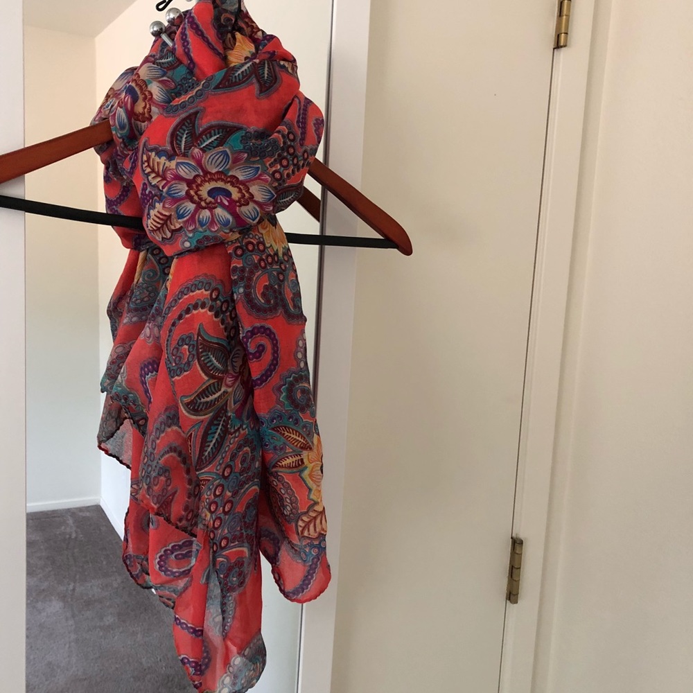 Beautiful spring/summer coral scarf